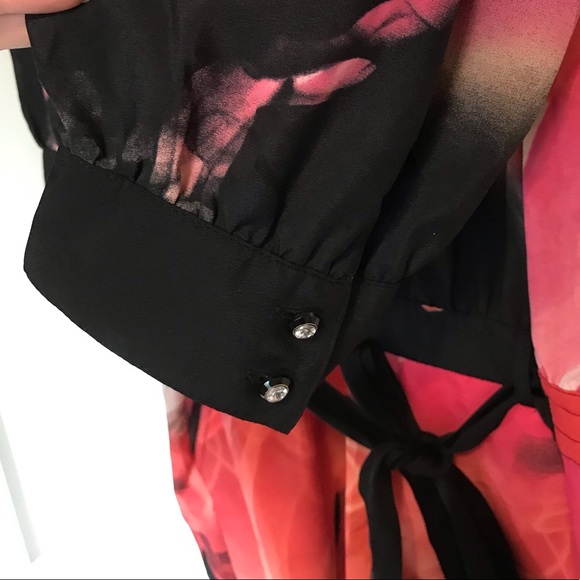 Like new Bisou Bisou romper - Picture 6 of 7